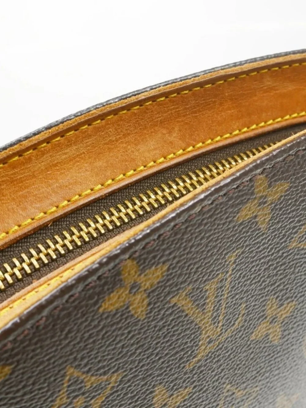 LOUIS VUITTON DROUOT SHOULDER BAG MONOGRAM